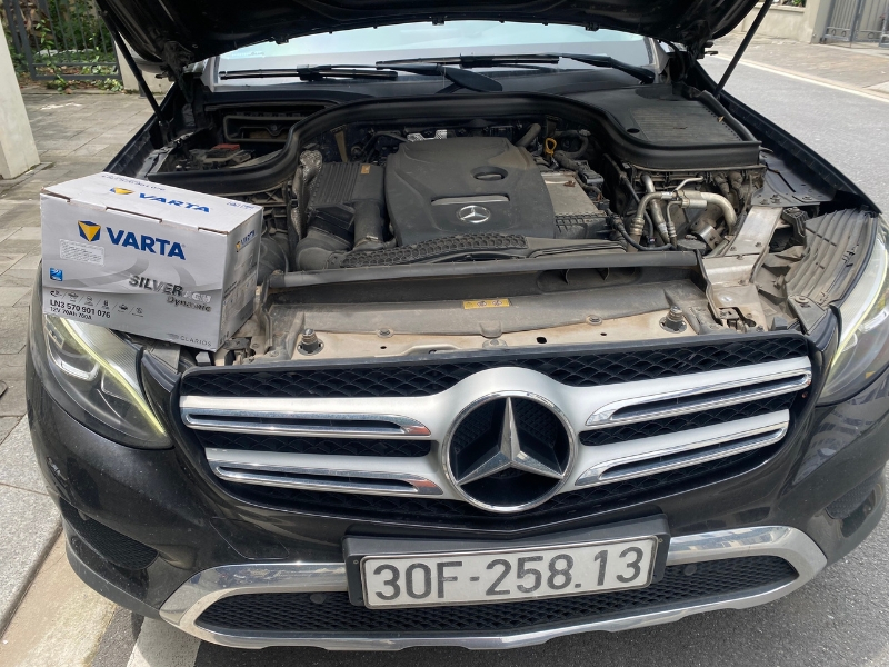 binh-ac-quy-xe-mercedes-benz-glc-200-4.jpg